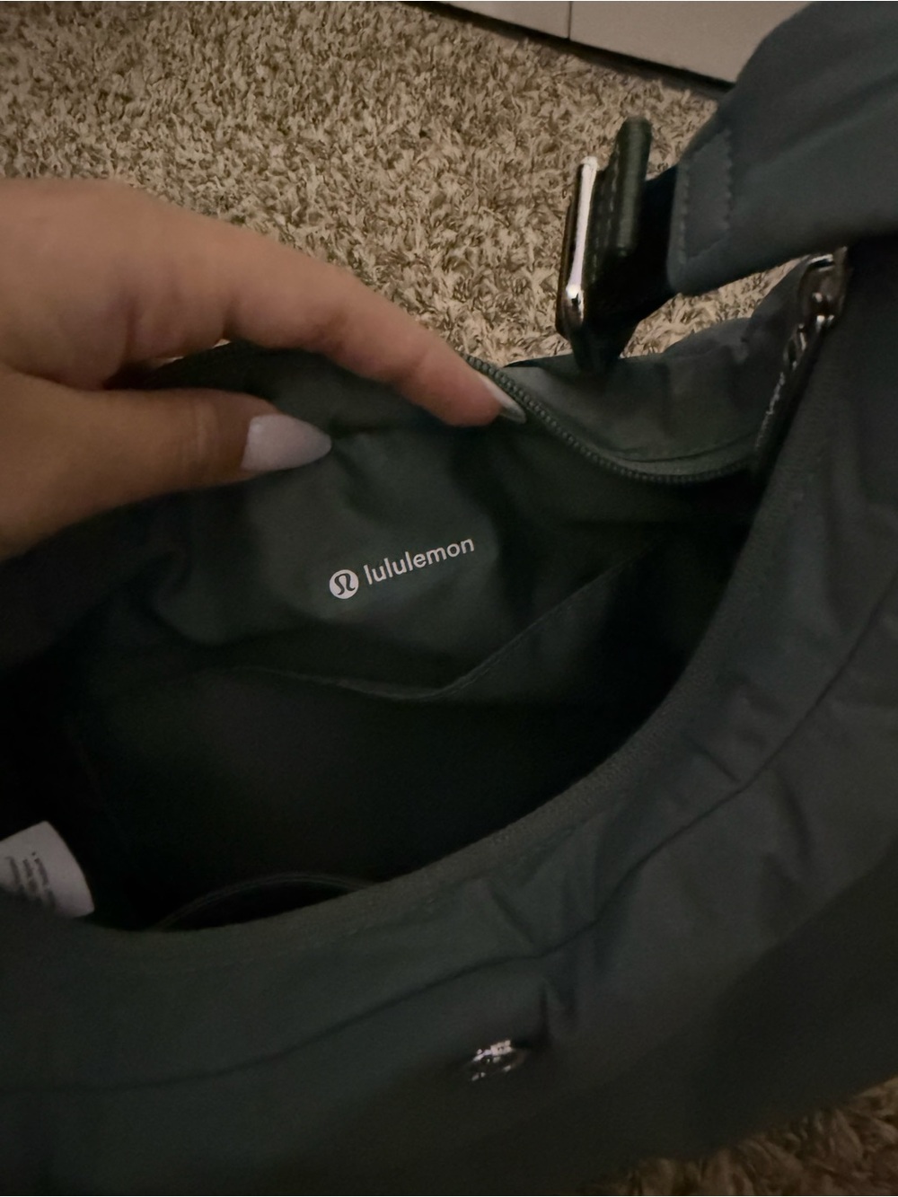 lululemon athletica Women's Shoulder Bag in Eucalyptus Green - Picture 6 of 7